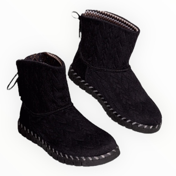 NWT MUK LUKS Women's Hoboken Cable Knit Boots - Black, Winter Size 7 - Picture 1 of 3